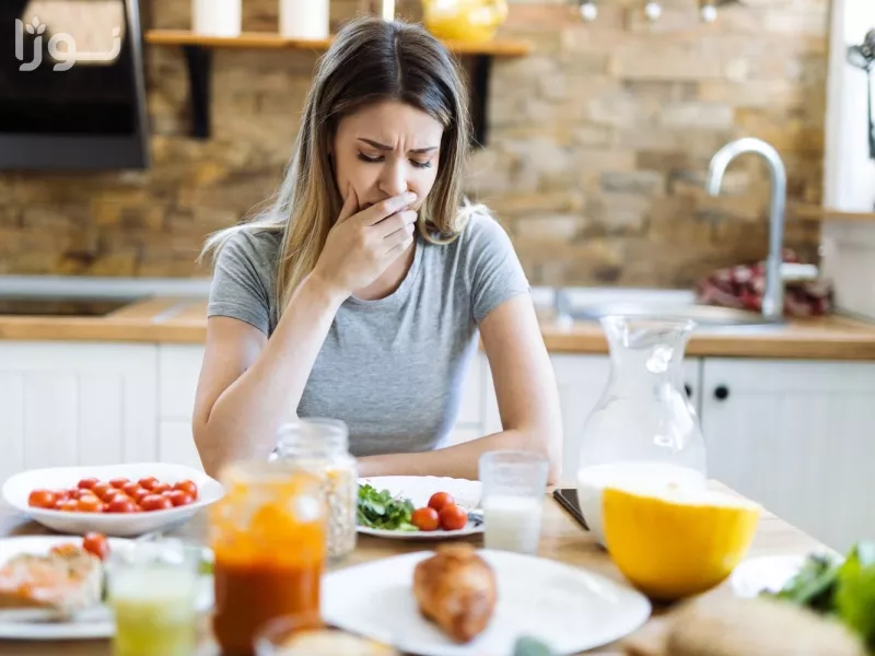 چرا هرچی میخورم حالت تهوع میگیرم