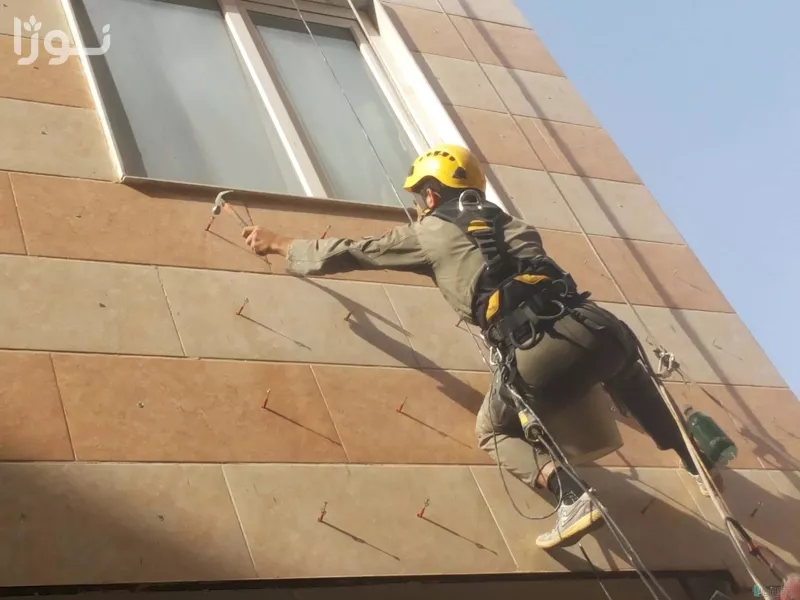 پیچ و رولپلاک نمای ساختمان - روش مدرن تثبیت سنگ نما بدون داربست در جورسرویس