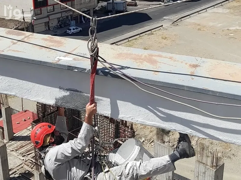 مراحل نصب پیچ و رولپلاک سنگ نما با روش بدون داربست در جورسرویس